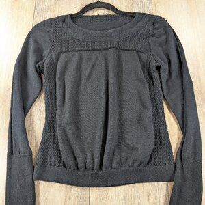 Elie Tahari Sweater Womens Small Black 100% Merino Wool Long Sleeve Lightweight